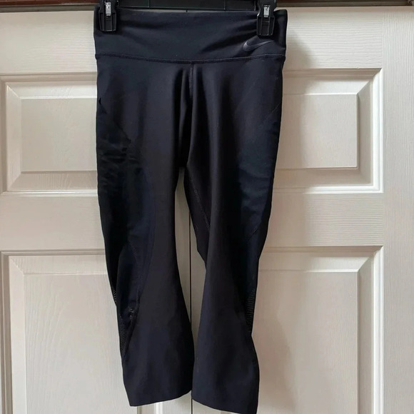 Nike Power Legend 20” Mid Rise Training Capri Leggings Women’s size Small - Picture 5 of 16